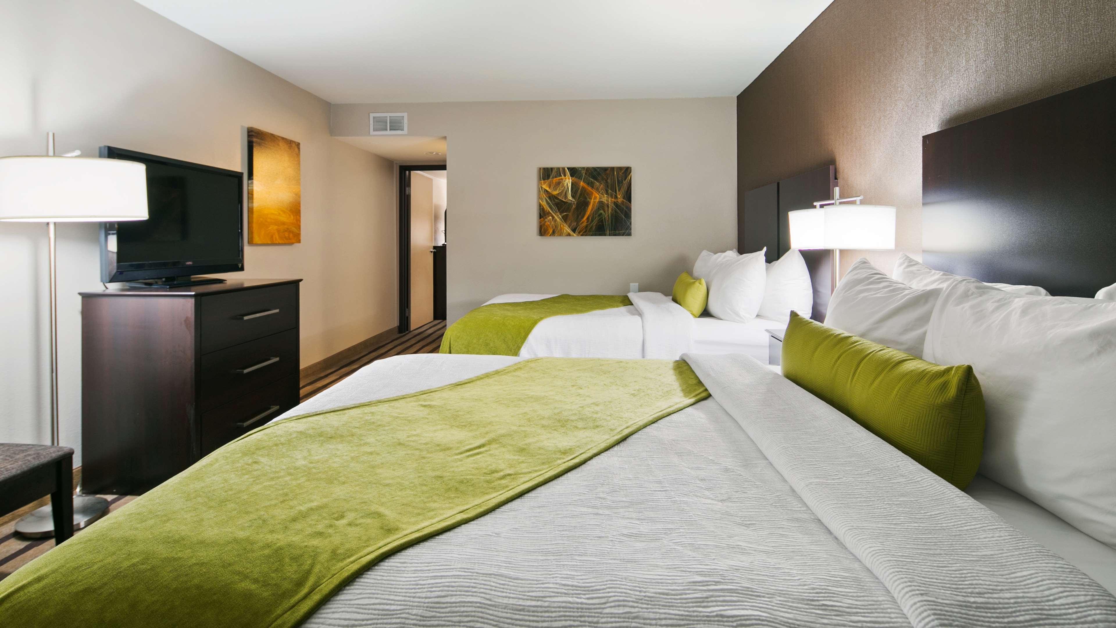 Best Western Harvest Inn & Suites Grand Forks Exterior foto