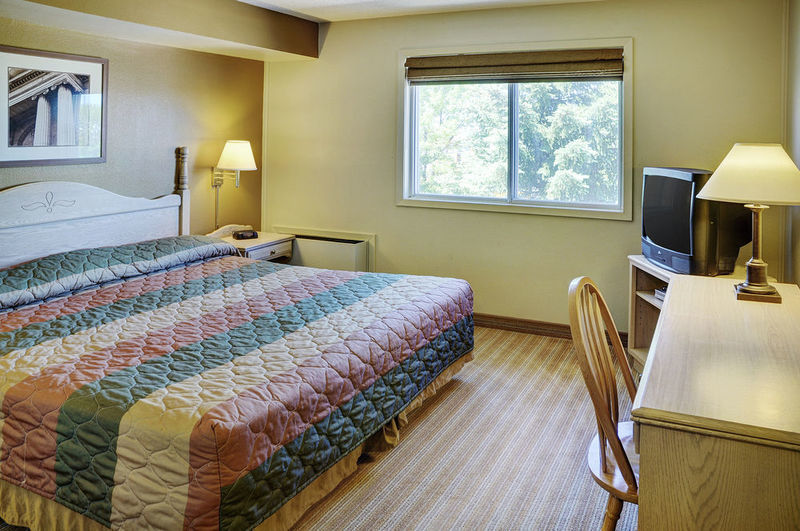 Best Western Harvest Inn & Suites Grand Forks Exterior foto